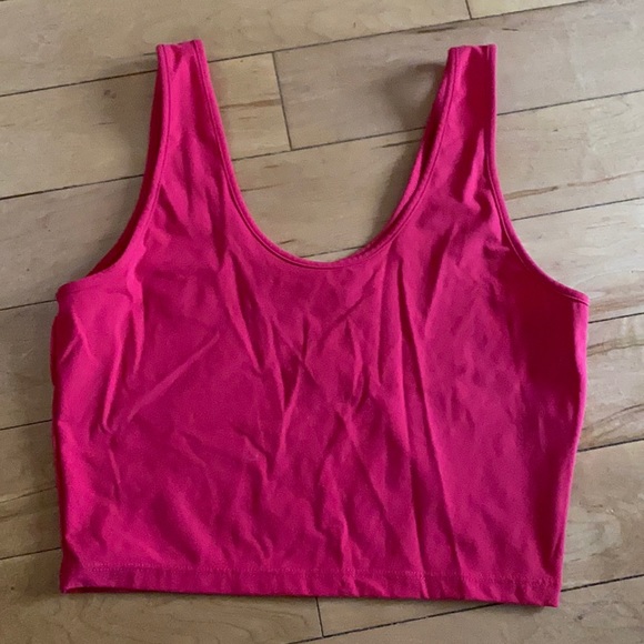 Raspberry buff bunny crop top small new - Picture 1 of 3